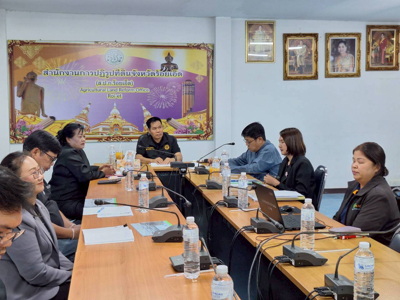 title - ผู้ตรวจราชการ ส.ป.ก. ร่วมประชุมคณะกรรมการจัดงานวันคล้ายวันสถาปนา ส.ป.ก. ครบรอบ 51 ปี ครั้งที่ 2/2569 และคณะทำงานจัดกิจกรรม 51 ปี ส.ป.ก. และประชุมตรวจราชการและติดตามความก้าวหน้าผลการดำเนินงานตามแผนการตรวจราชการของผู้ตรวจราชการสำนักงานการปฏิรูปที่ดินเพื่อเกษตรกรรม ประจำปีงบประมาณ พ.ศ. 2569 รอบที่ 1 เขตตรวจราชการที่ 12 จังหวัดร้อยเอ็ด 